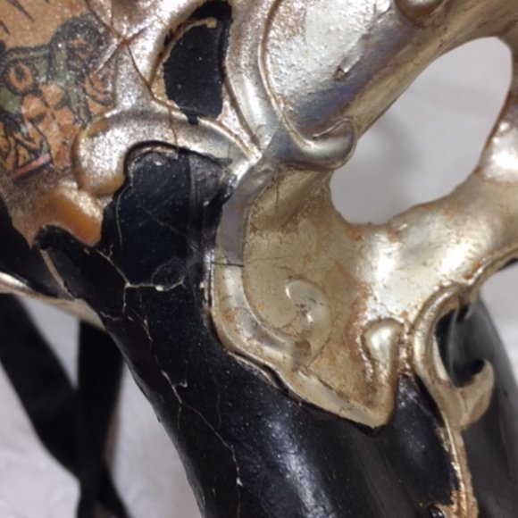 Unique Carnival Venetian Mask Doctor of The Plague w/Gold Embellishment & Pics - Picture 16 of 16
